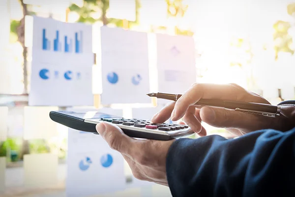 Explorez les nombreuses fonctionnalités de la licence Cbm Manager, conçue pour optimiser la gestion de votre entreprise. De la génération de leads à la gestion du SAV, découvrez comment cette solution tout-en-un peut transformer vos opérations.